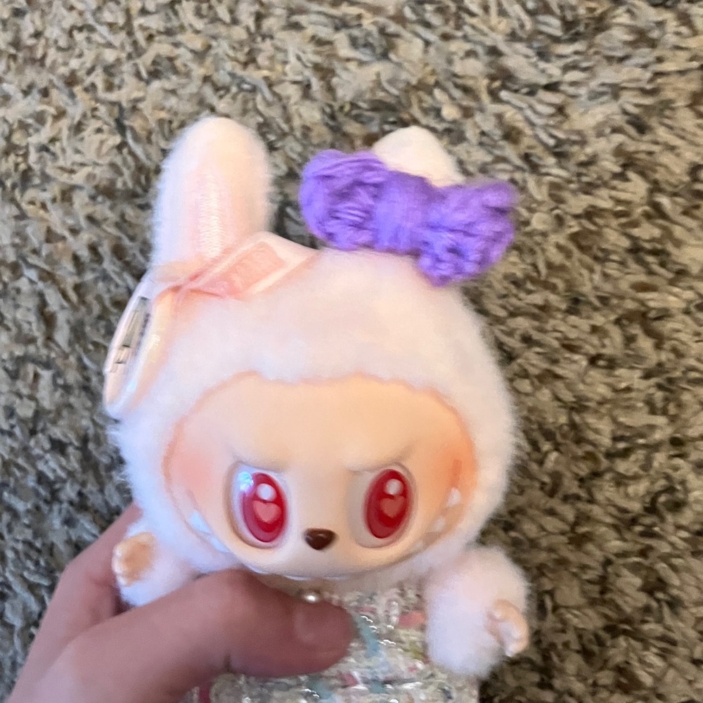 Labubu bow that goes on the ear!